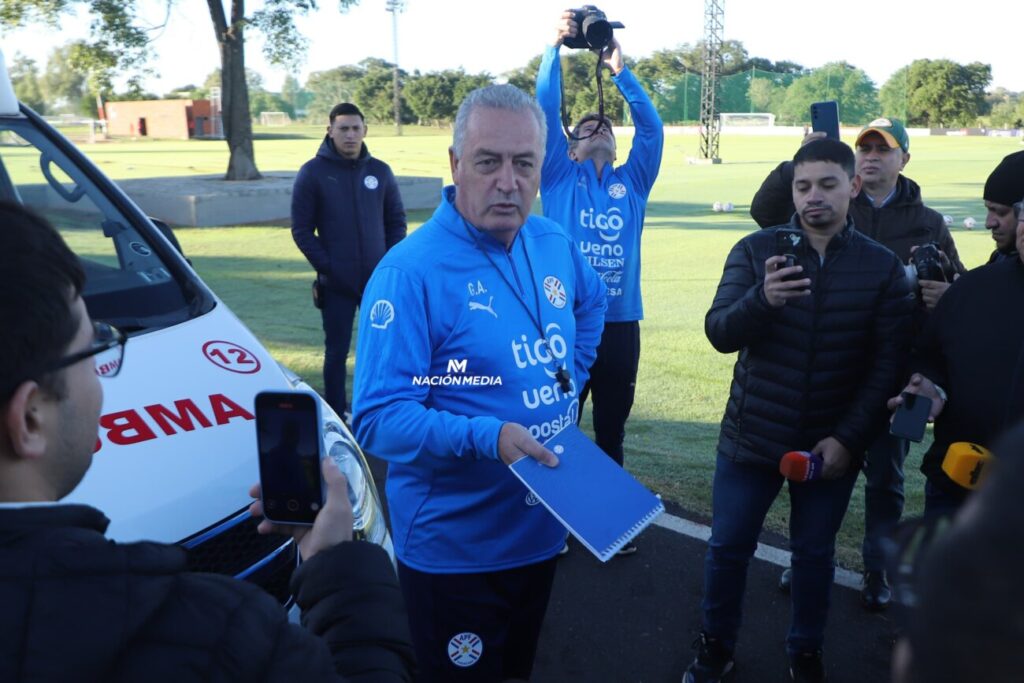Alfaro prepara microciclo con talentos locales para fortalecer la Albirroja