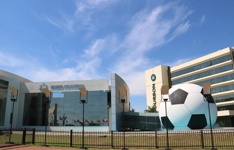 Conmebol rechaza iniciativas comerciales de FIFA sin diálogo institucional