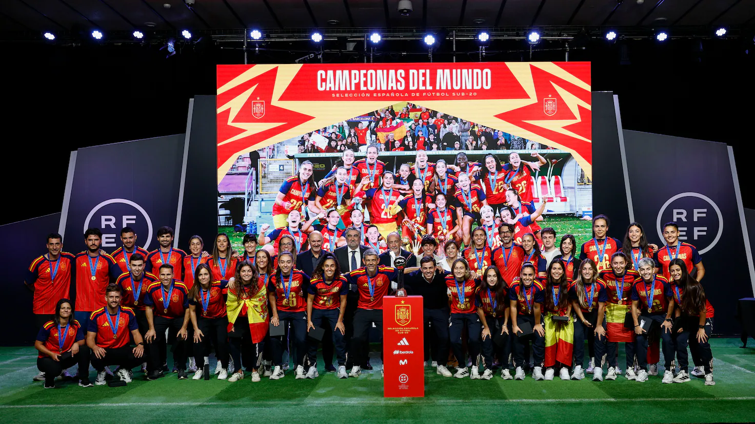 España domina el fútbol mundial: campeona en Europa, Mundo y Juegos Olímpicos
