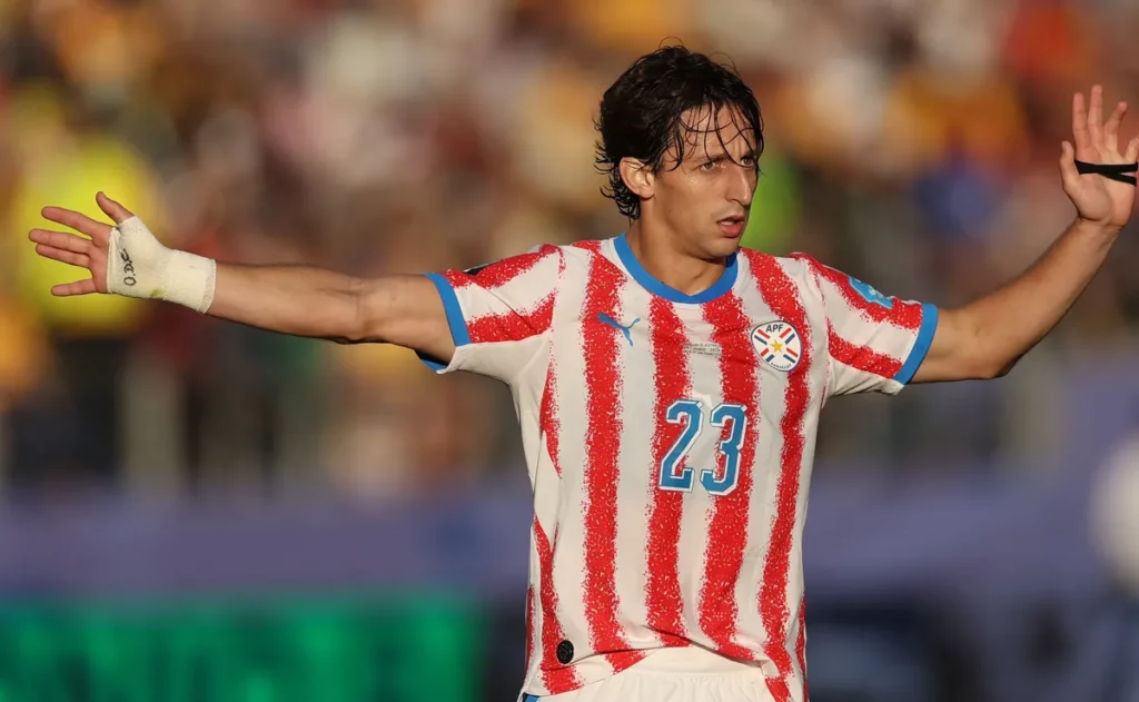 Mati Galarza en alza: el mediocampista paraguayo atrae interés internacional