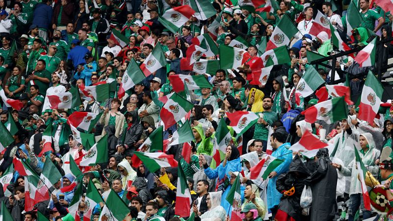 México desperta del sueño mundialista entre lágrimas y esperanza