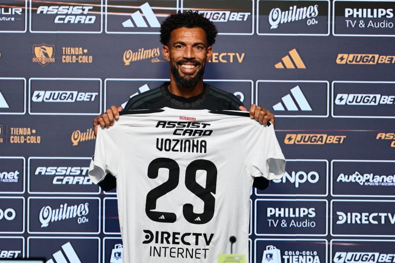 Vozinha, figura del Mundial 2026, se suma a Colo Colo